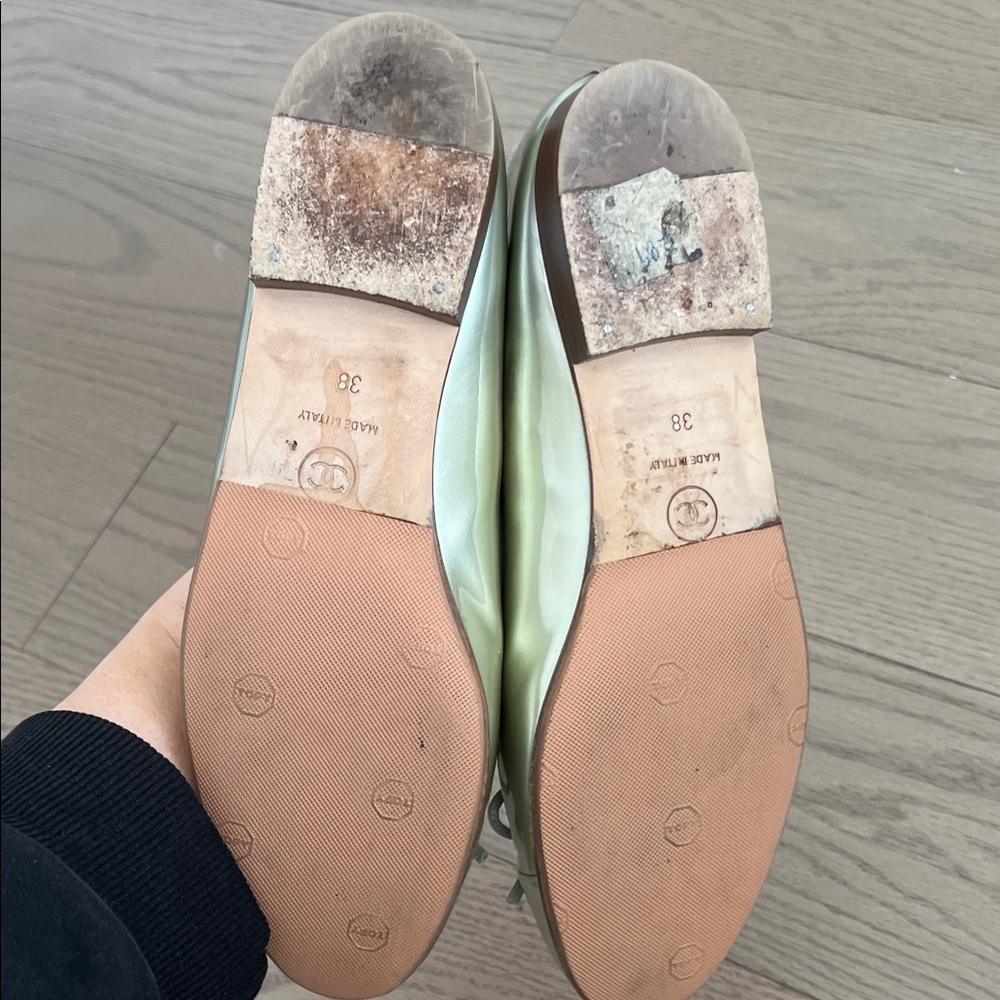 CHANEL Women's Metallic Silver Flats - Picture 7 of 10